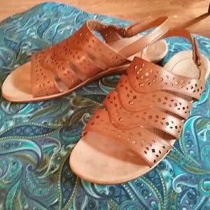 Ladies sandals
